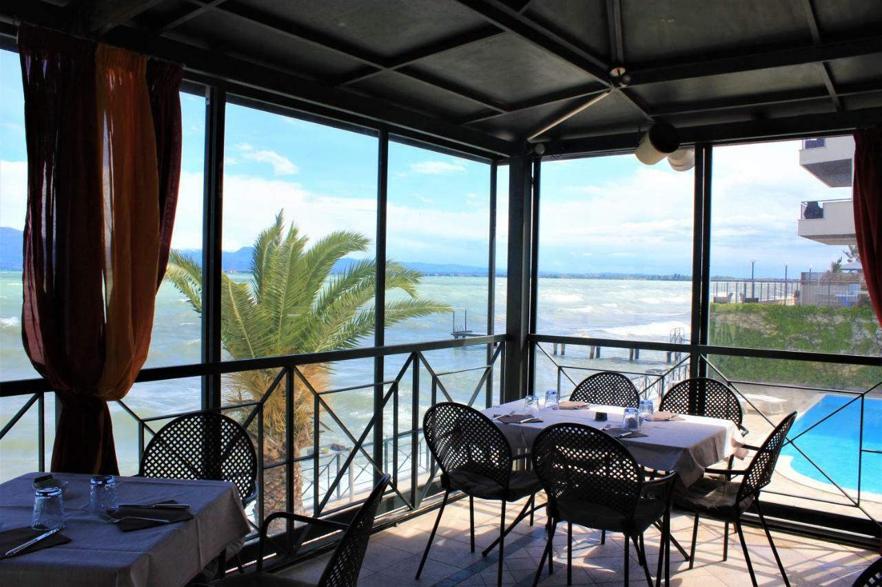 Hotel Estee Desenzano del Garda Luaran gambar