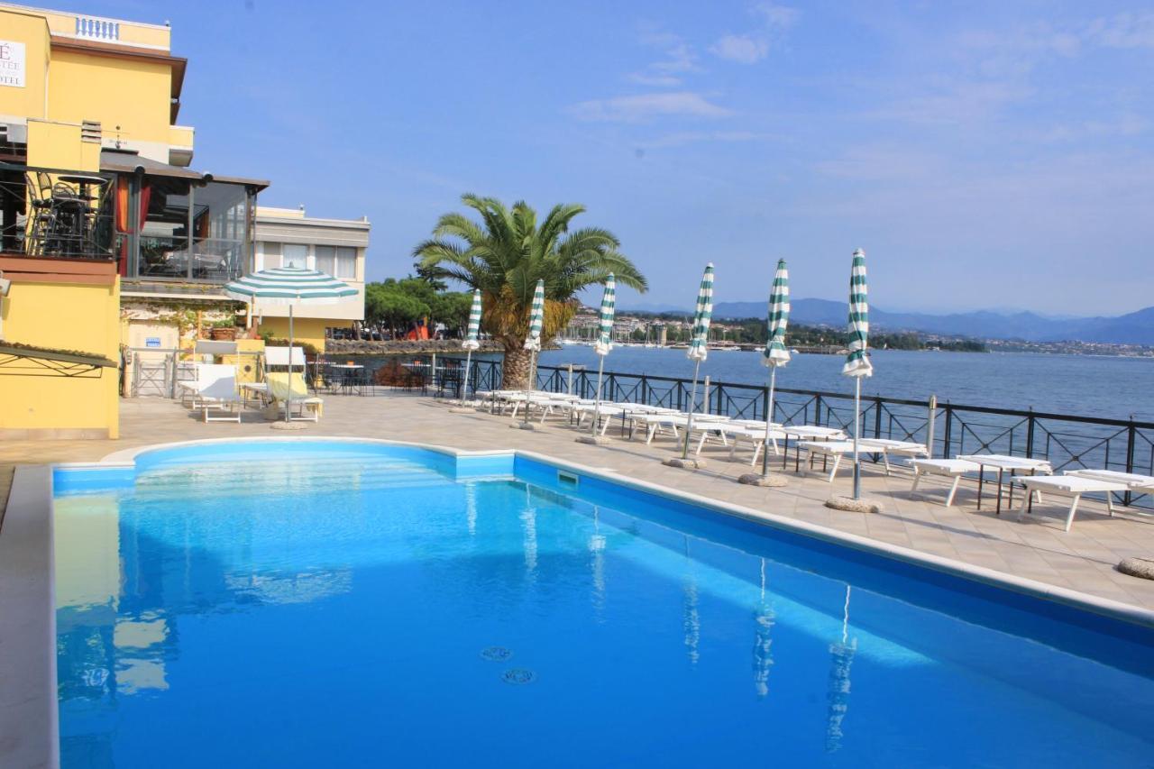 Hotel Estee Desenzano del Garda Luaran gambar